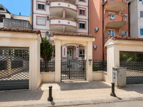 Rent, office space, 150m², Ljubović, Podgorica - image 7