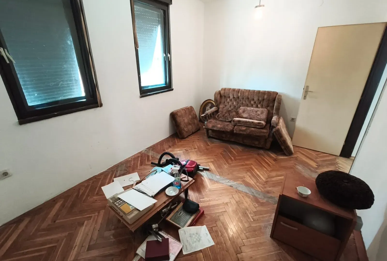 Prodaja, trosoban stan, 100m², Blok 6, Podgorica