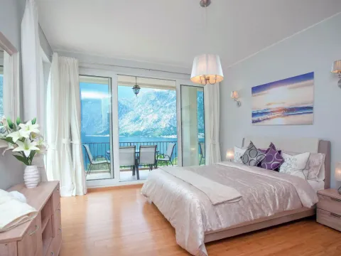 Prodaja, trosoban stan, 100m², Prčanj, Kotor - image 6