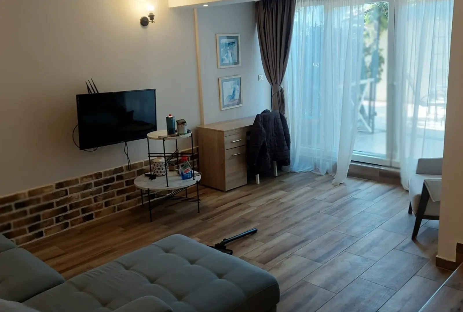 Rent, one bedroom apartment, 53m², Dobrota, Kotor