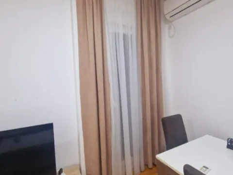 Izdavanje, jednosoban stan, 51m², Kava, Tivat - image 4