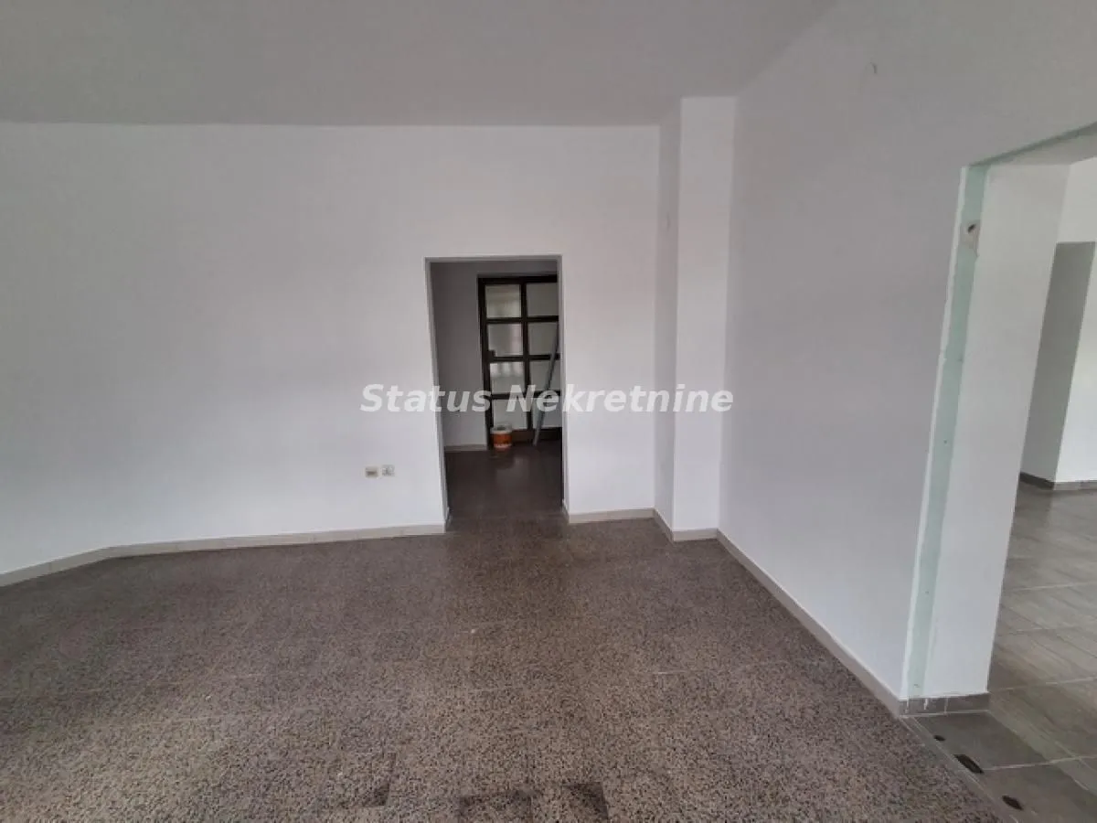 Rent, office space, 90m², Podbara, Novi Sad Sve Podlokacije