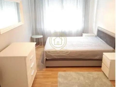 Izdavanje, trosoban stan, 83m², Vračar Sve Podlokacije, Beograd - image 4