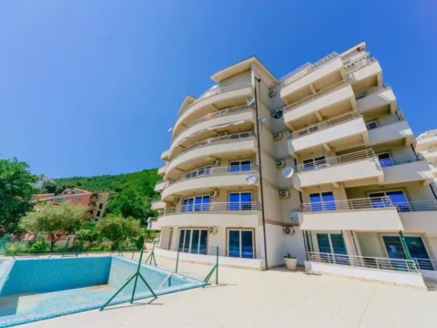 Sale, two bedroom apartment, 105m², Petrovac, Budva - image 1