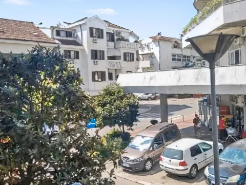 Prodaja, dvosoban stan, 66m², Centar, Tivat - image 2