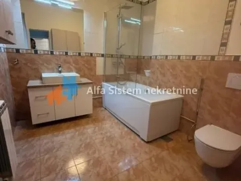 Izdavanje, trosoban stan, 106m², Vračar Hram, Vračar Sve Podlokacije - image 12