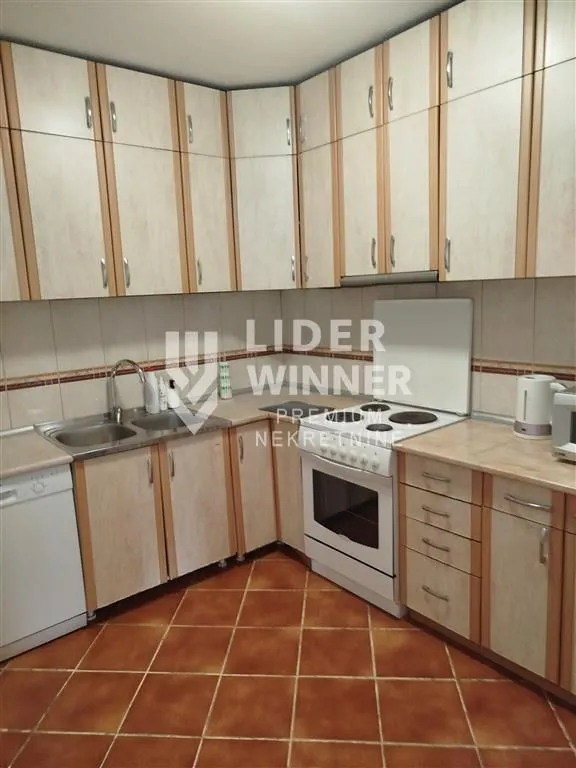 Rent, three bedroom apartment, 67m², Savski Venac, Beograd