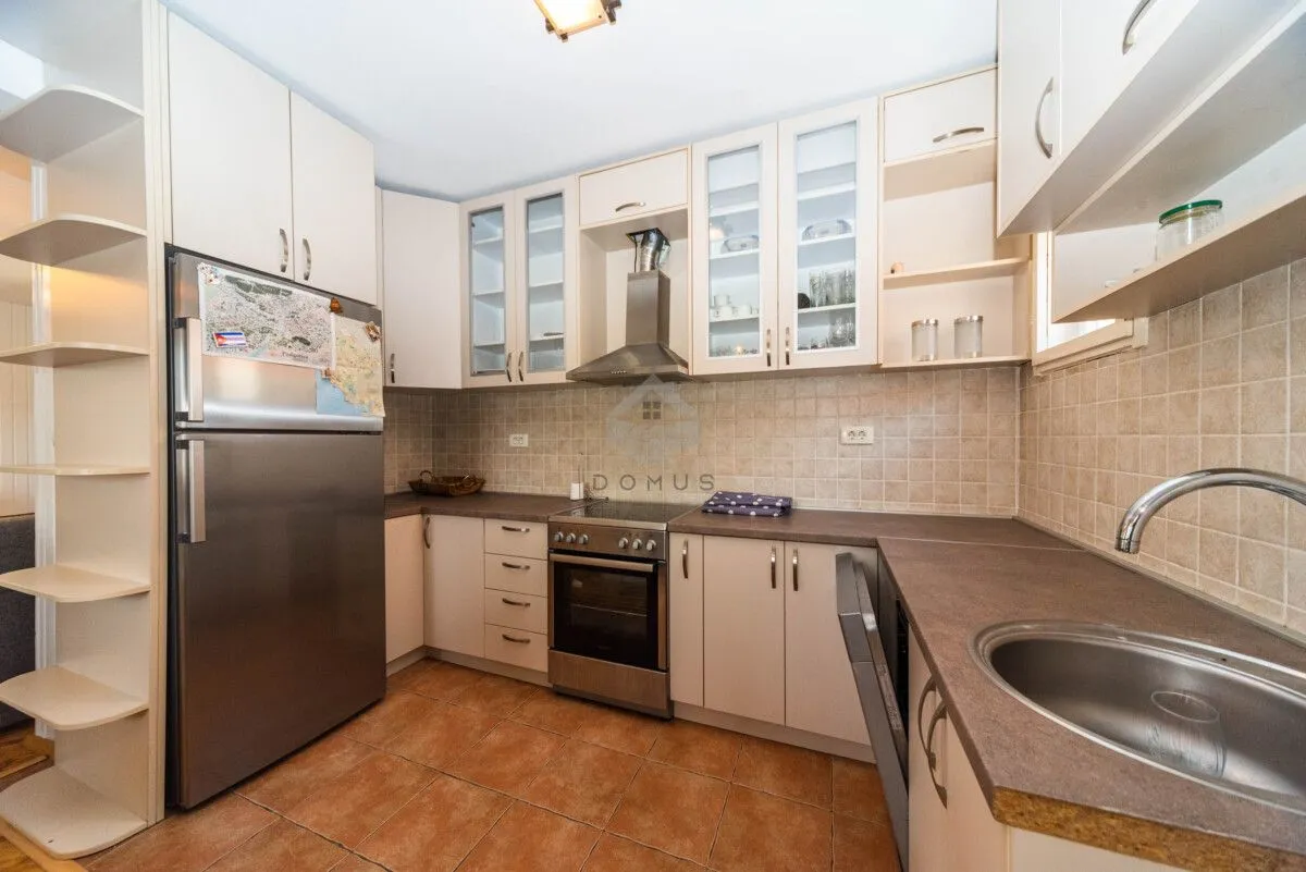 Rent, two bedroom apartment, 108m², Stari Aerodrom, Podgorica