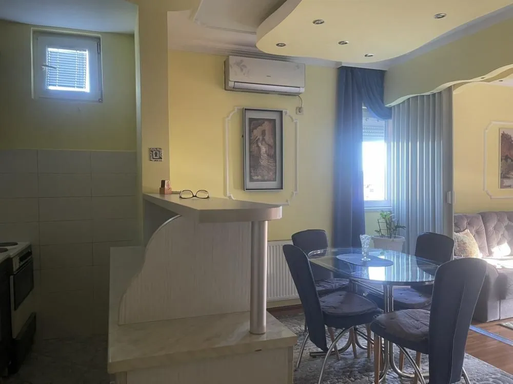 Izdavanje, dvosoban stan, 58m², Altina, Beograd