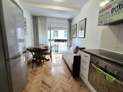Rent, two bedroom apartment, 42m², Kalenić Pijaca, Vračar Sve Podlokacije - image 5