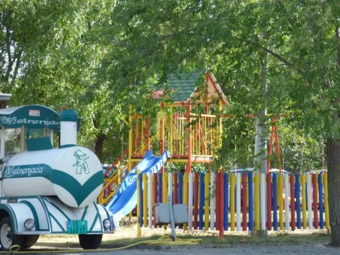 Prodaja, ugostiteljski objekat, 2064m², Centar, Vršac - image 5