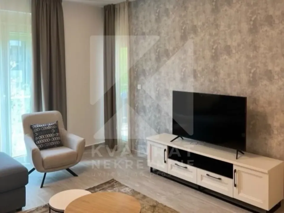 Rent, one bedroom apartment, 57m², Bečići, Budva