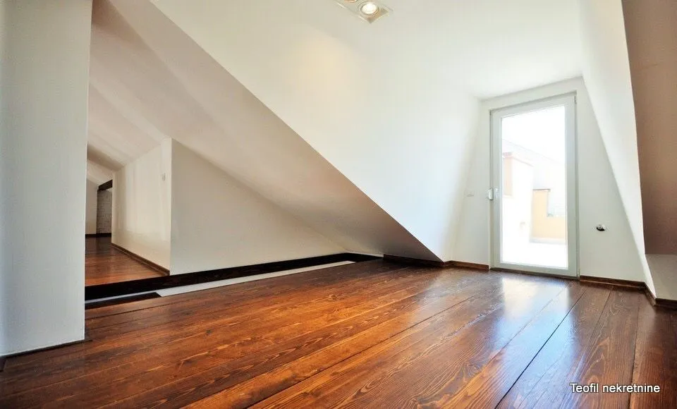 Sale, two bedroom apartment, 119m², Zemun Kej, Zemun Sve Podlokacije