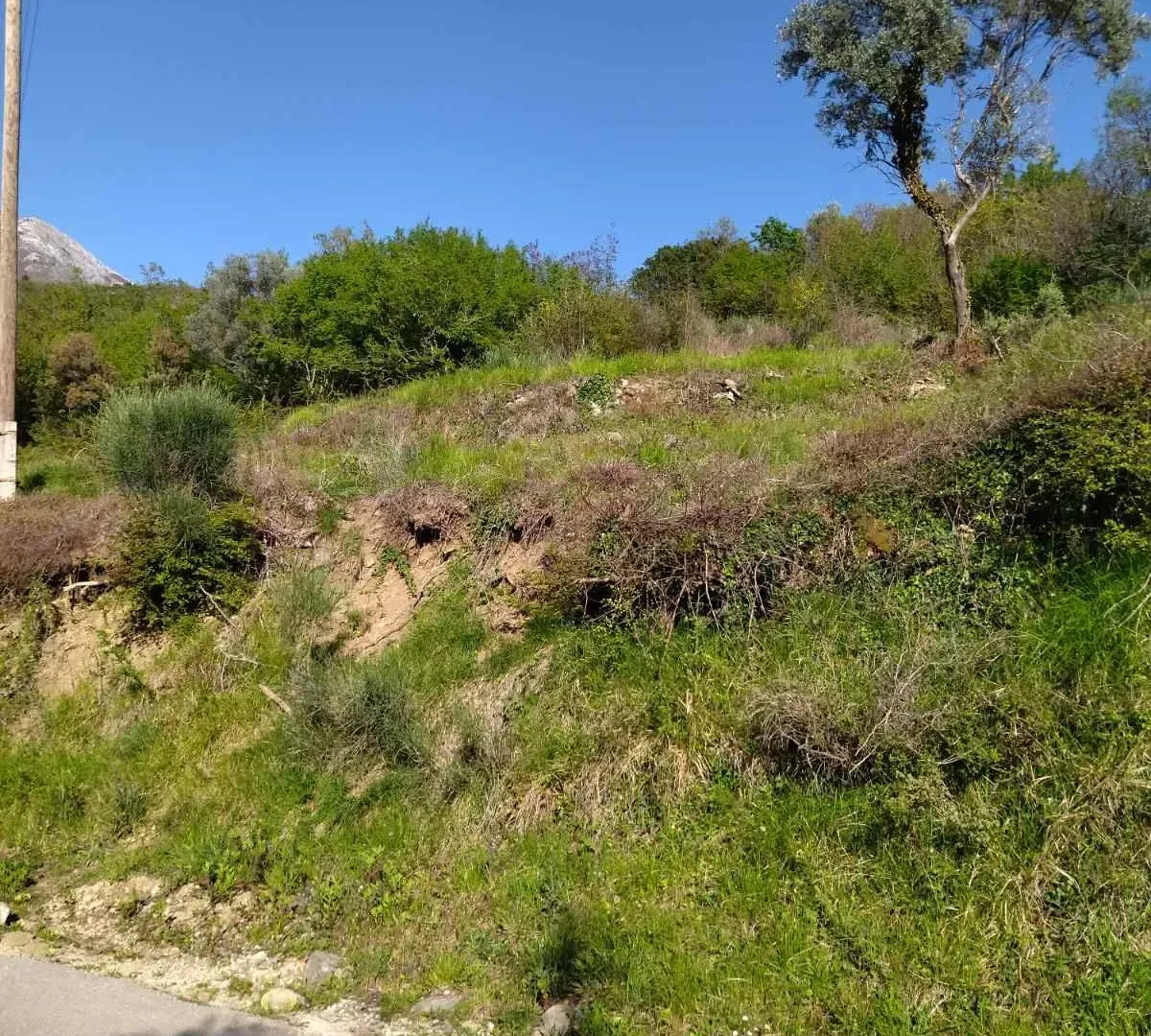 Prodaja, plac, 1100m², Kotor, Crna Gora