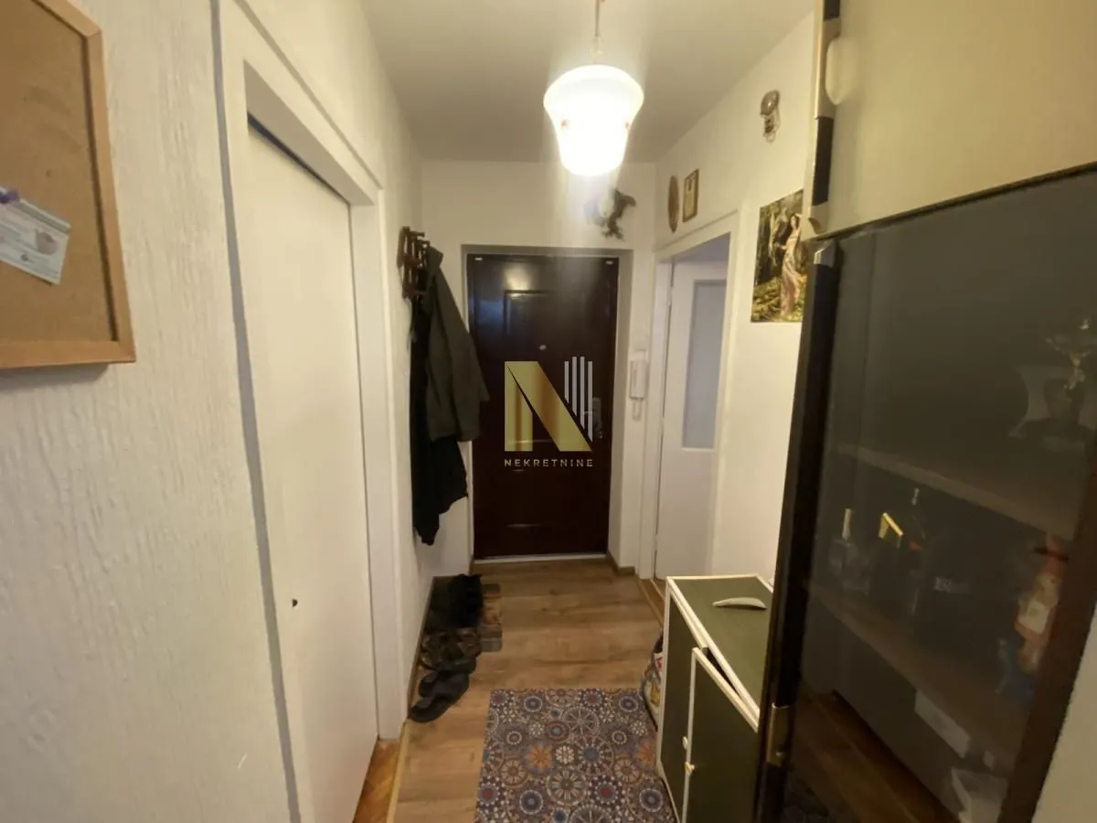 Prodaja, jednosoban stan, 41m², Sajmište, Novi Sad