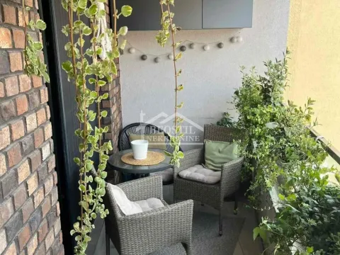 Izdavanje, trosoban stan, 93m², Južni Bulevar, Vračar Sve Podlokacije - image 17