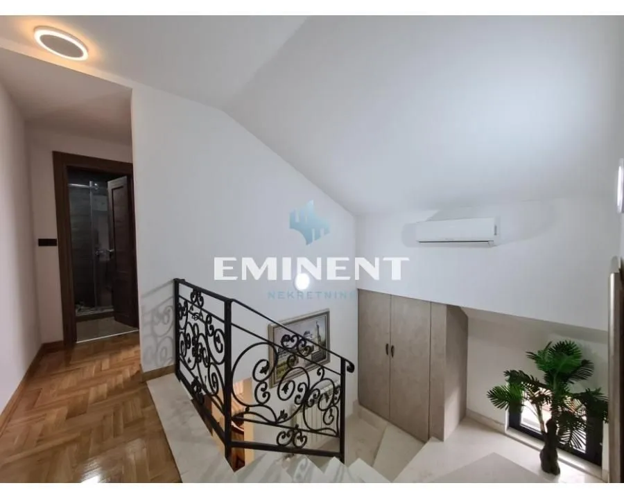 Rent, four bedroom apartment, 112m², Autokomanda, Voždovac Sve Podlokacije