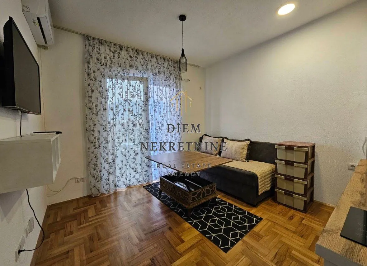 Izdavanje, garsonjera, 27m², Popovići, Bar