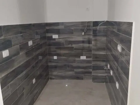 Prodaja, garsonjera, 30m², Lazi, Budva - image 2