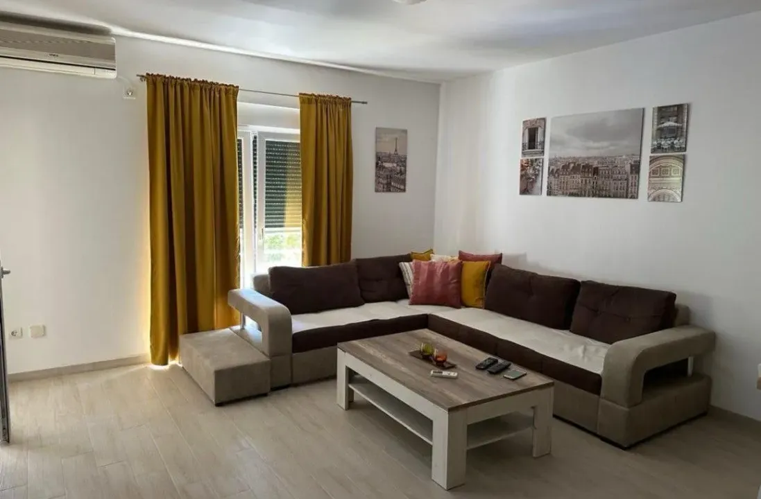 Izdavanje, jednosoban stan, 56m², Pržno, Budva