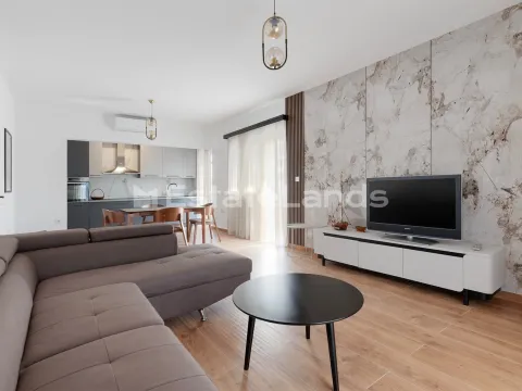 Rent, one bedroom apartment, 75m², Seljanovo, Tivat - image 1