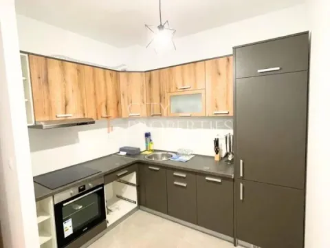 Izdavanje, stan, 48m², New City, Podgorica - image 3