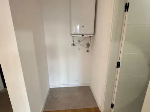 Prodaja, jednosoban stan, 62m², Centar, Bar - image 9