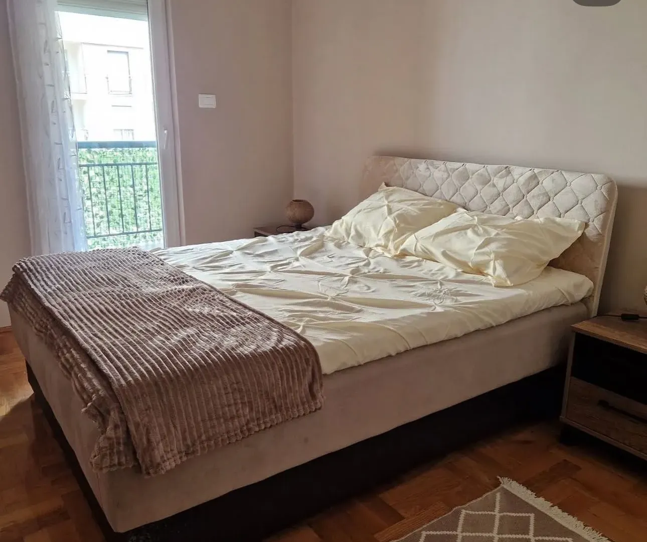 Izdavanje, dvosoban stan, 55m², Krivi Most, Podgorica