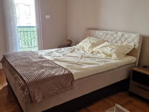 Izdavanje, dvosoban stan, 55m², Krivi Most, Podgorica - image 5
