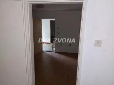 Sale, house, 400m², Sremska Kamenica, Petrovaradin - image 11