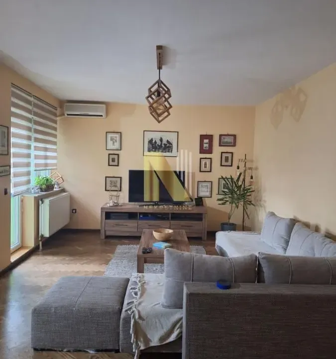 Sale, three bedroom apartment, 111m², Grbavica, Novi Sad Sve Podlokacije