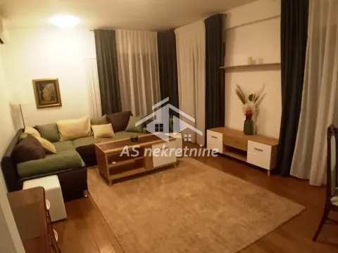 Izdavanje, dvosoban stan, 53m², Karaburma, Palilula Sve Podlokacije - image 1