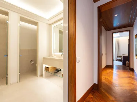 Sale, four bedroom apartment, 350m², Porto Montenegro, Tivat - image 16