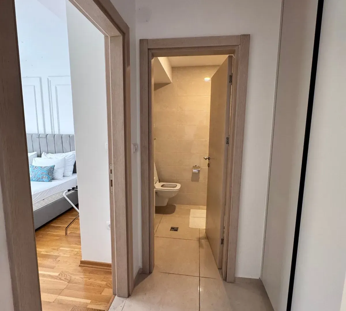 Rent, one bedroom apartment, 55m², Bečići, Budva