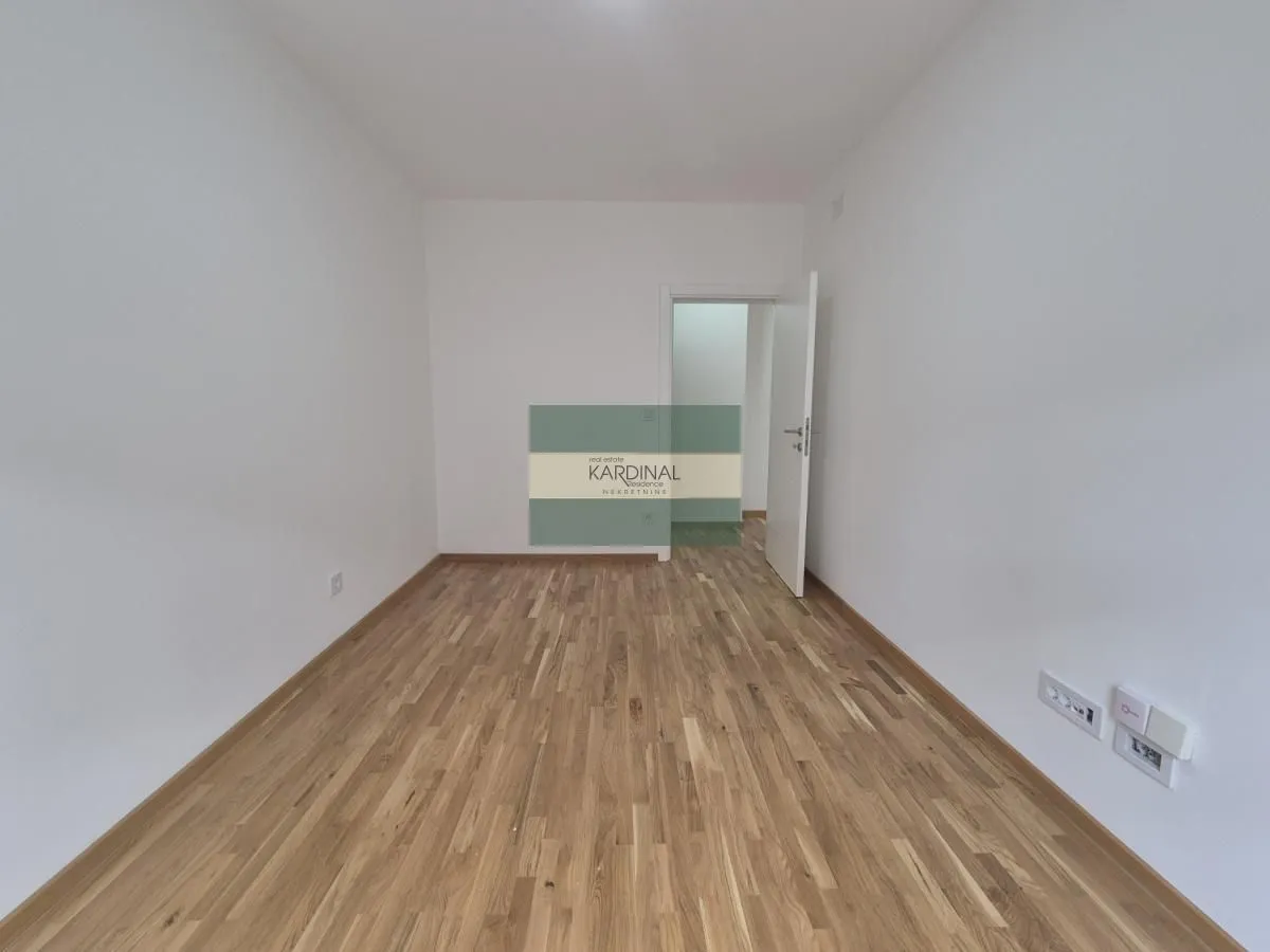 Izdavanje, dvosoban stan, 53m², Centar, Jagodina