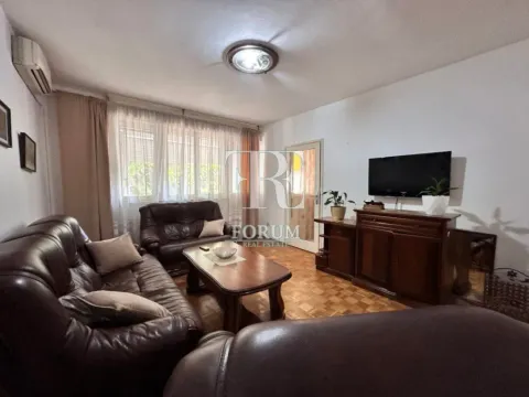 Izdavanje, trosoban stan, 80m², Pobrežje, Podgorica - image 5