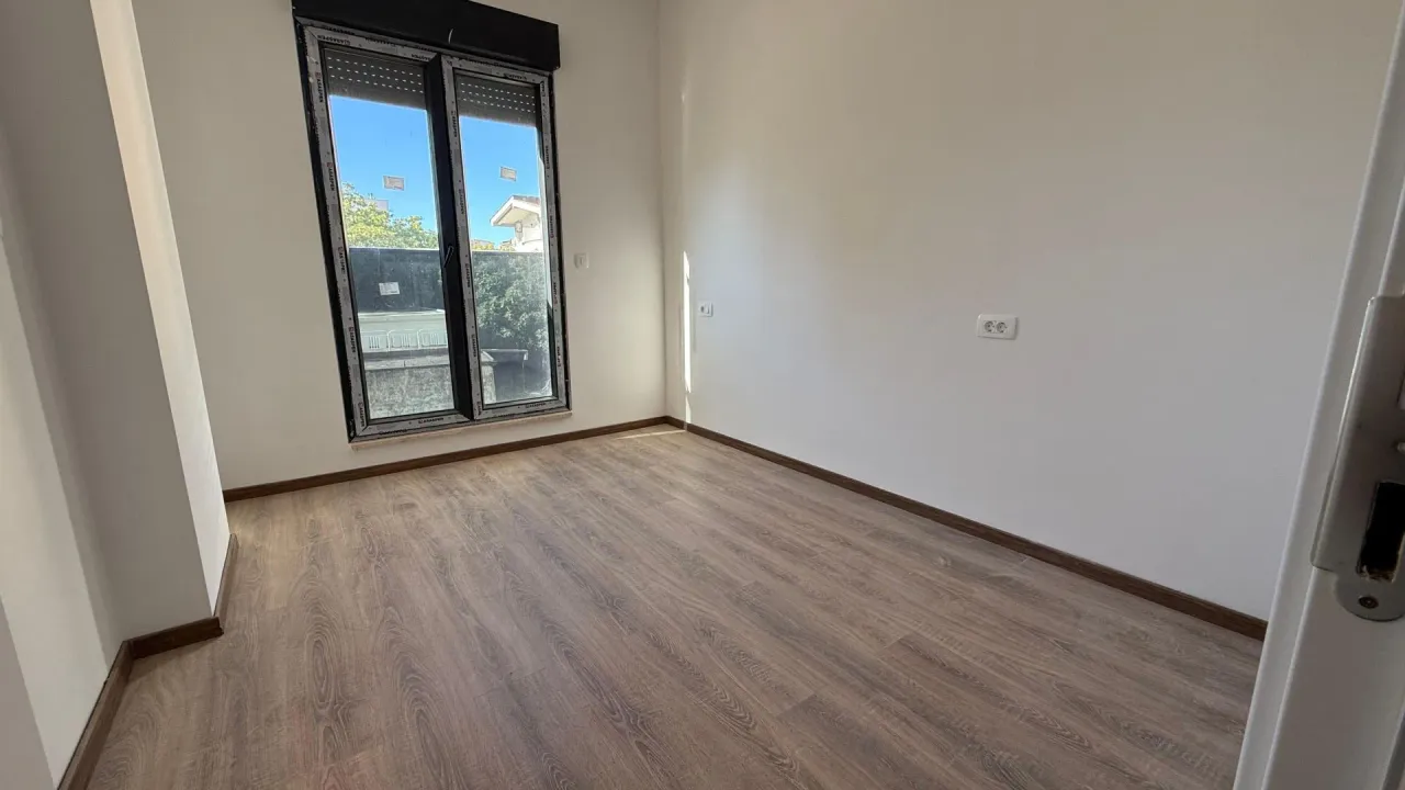 Prodaja, stan, 54m², Bar, Crna Gora