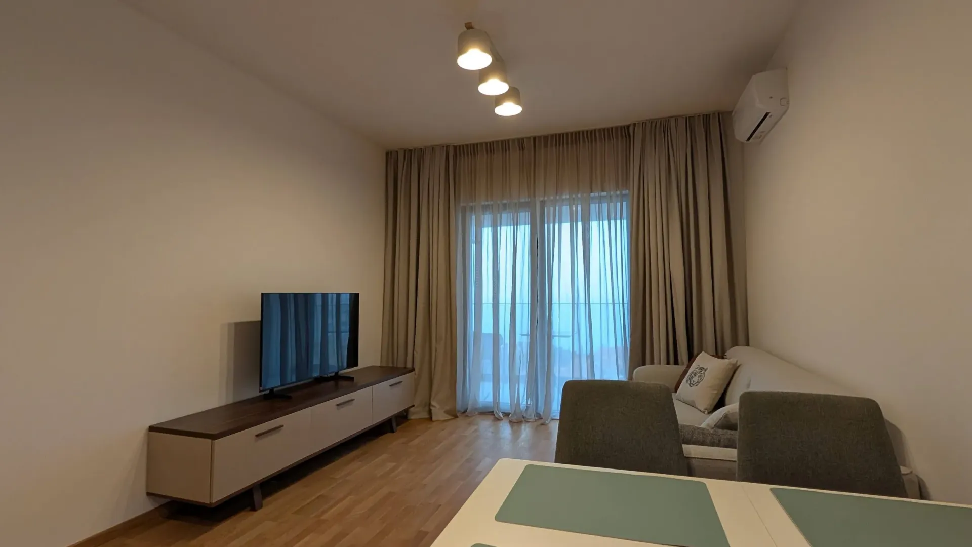 Rent, three bedroom apartment, 58m², Bečići, Budva