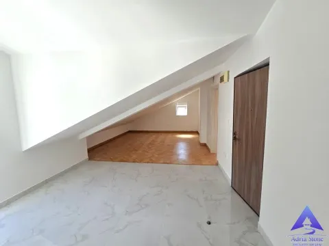 Sale, one bedroom apartment, 32m², Velji Vinogradi, Budva - image 9