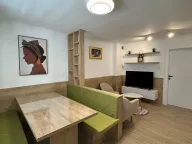 Izdavanje, dvosoban stan, 70m², Centar, Tivat - image 12