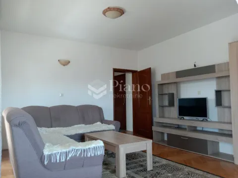 Izdavanje, jednosoban stan, 60m², Stari Aerodrom, Podgorica - image 1