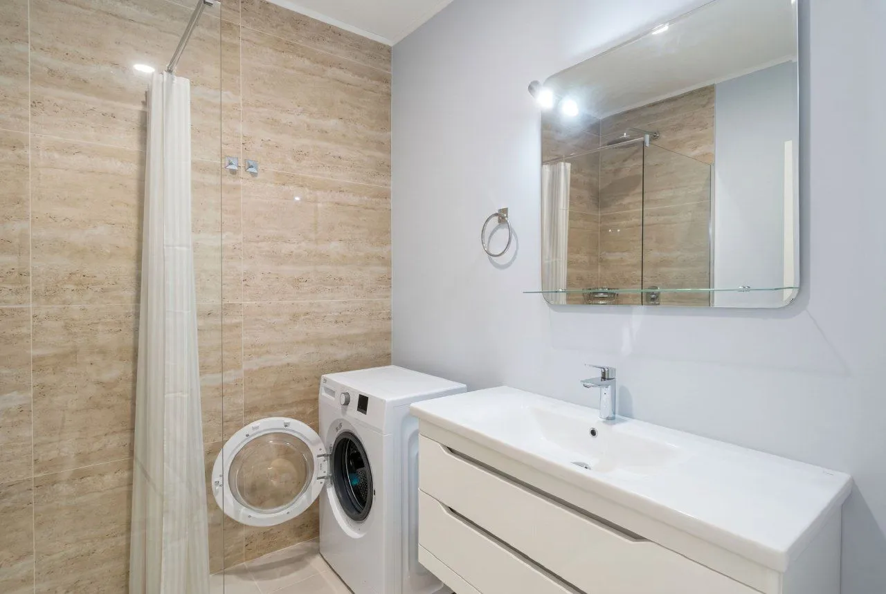 Rent, one bedroom apartment, 47m², Bečići, Budva