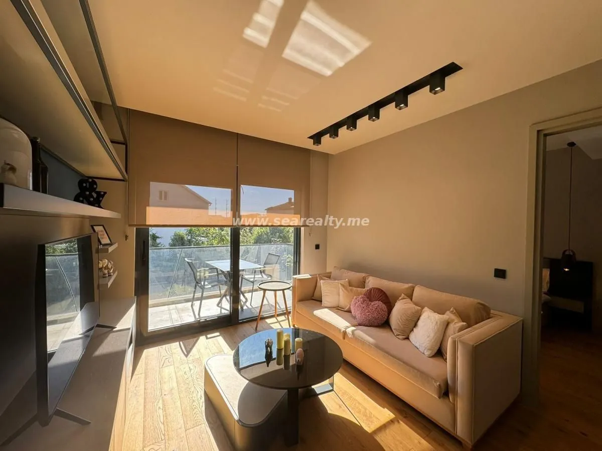 Rent, one bedroom apartment, 68m², Seljanovo, Tivat