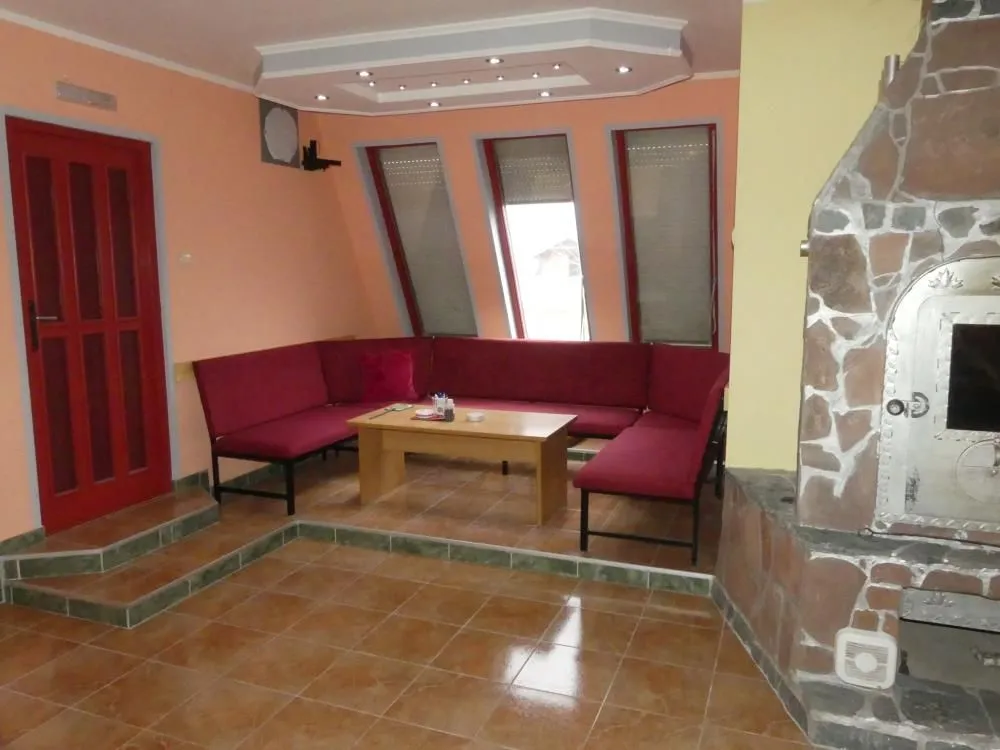 Prodaja, kuća, 240m², Lipar, Jagodina
