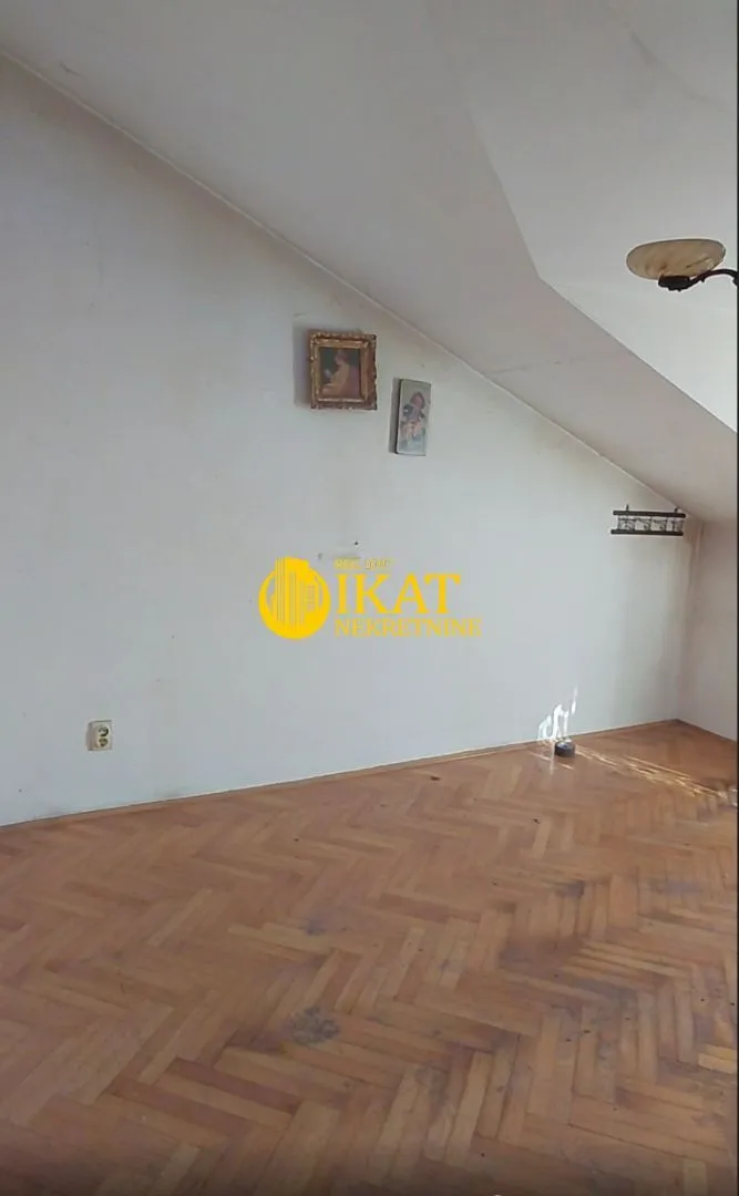Prodaja, četvorosoban stan, 93m², Bogoslovija, Palilula Sve Podlokacije
