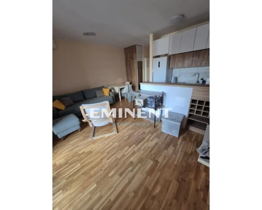 Rent, two bedroom apartment, 42m², Bogoslovija, Palilula Sve Podlokacije