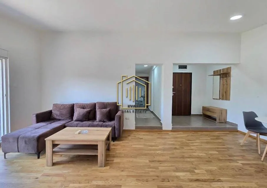 Prodaja, jednosoban stan, 80m², Zagorič, Podgorica