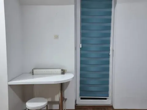 Izdavanje, garsonjera, 32m², Centar, Novi Sad - image 9
