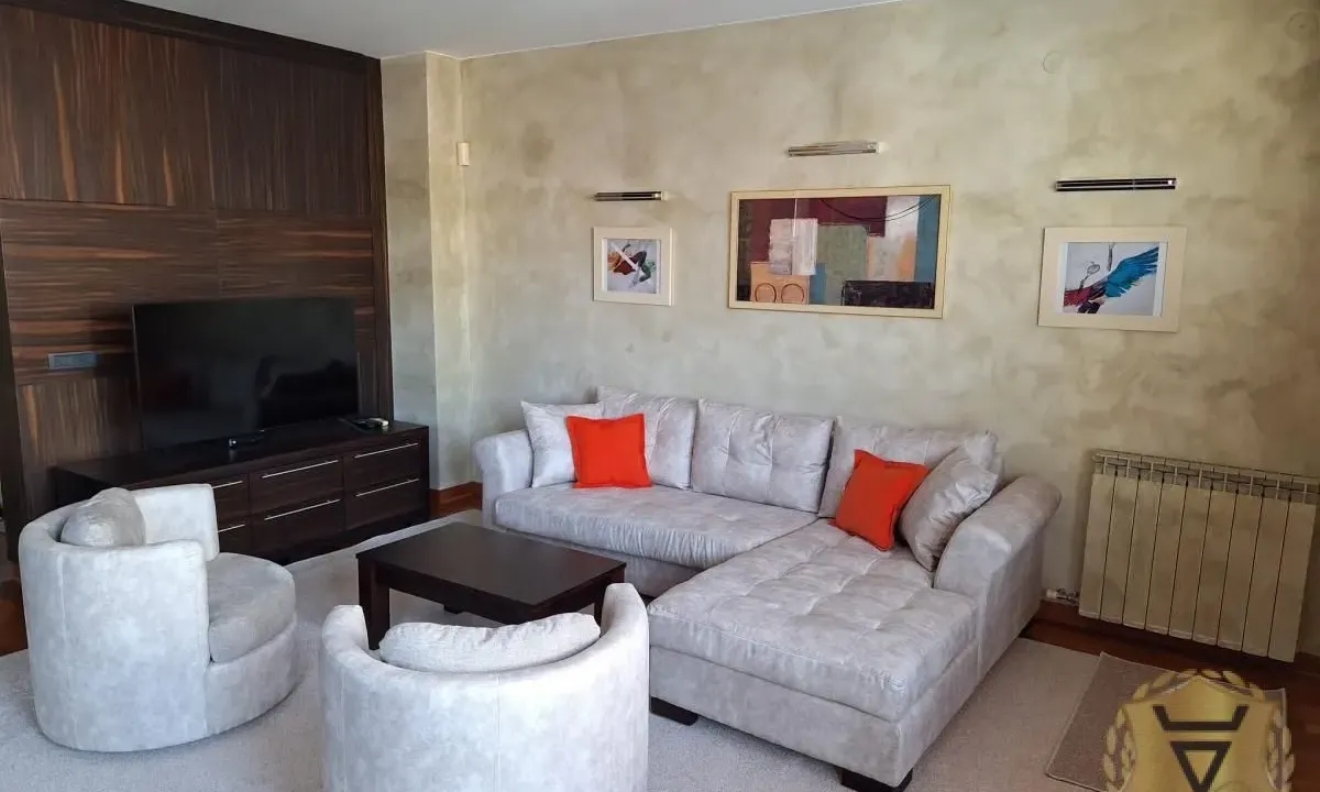 Izdavanje, trosoban stan, 90m², Vračar Hram, Vračar Sve Podlokacije