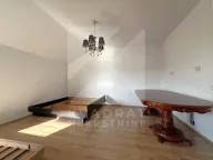 Rent, house, 500m², Stari Aerodrom, Podgorica - image 18